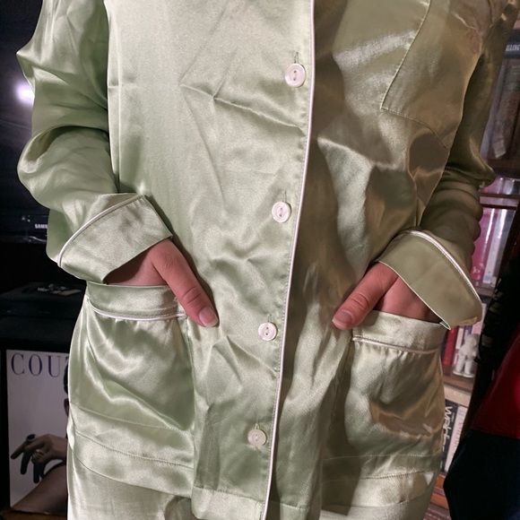 Vera Wang Satin Pajama Set - Picture 6 of 7